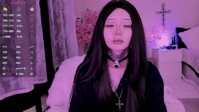 Snapshot of Lein_Bone chatting on 03.09.26 Lein Bone online show from 03.09.26