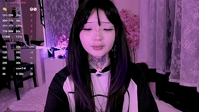 Snapshot of Lein_Bone chatting on 03.19.26 Lein Bone online show from 03.19.26