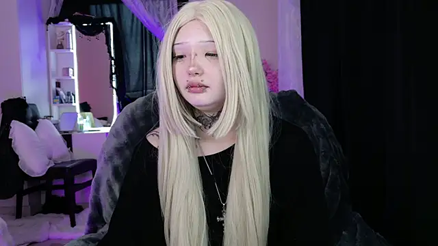 Snapshot of Lein_Bone chatting on 05.09.26 Lein Bone online show from 05.09.26