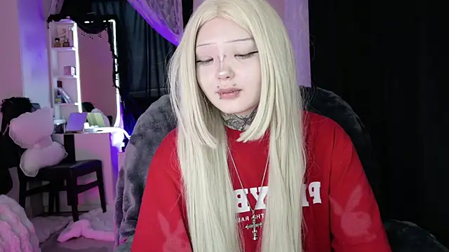 Snapshot of Lein_Bone chatting on 05.15.26 Lein Bone online show from 05.15.26