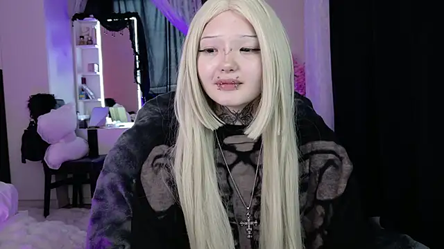 Snapshot of Lein_Bone chatting on 05.15.26 Lein Bone online show from 05.15.26