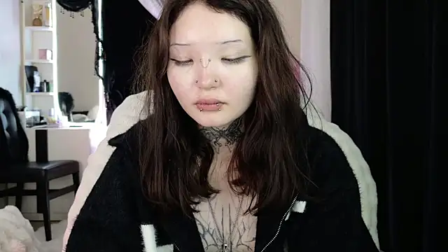 Snapshot of Lein_Bone chatting on 05.23.26 Lein Bone online show from 05.23.26