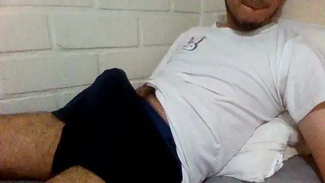 Snapshot of ProfeC4m chatting on 09.25.25 ProfeC4m online show from 09.25.25
