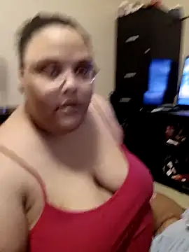 Snapshot of SexyBBW10790 chatting on 10.04.25 SexyBBW10790 online show from 10.04.25