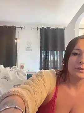 Snapshot of MiaBabyX chatting on 11.27.25 MiaBabyX online show from 11.27.25