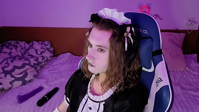 Snapshot of whitekittenenergy chatting on 09.18.25 whitekittenenergy online show from 09.18.25