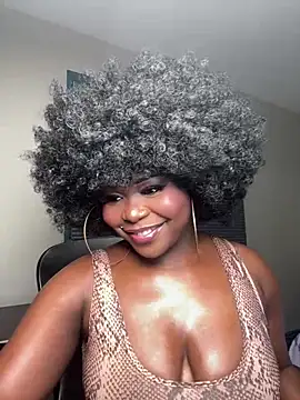 WomanNextdoor1 online show from 06.02.26