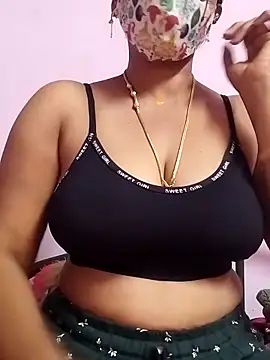 Snapshot of Tamil_Amul chatting on 01.06.26 Tamil Amul online show from 01.06.26