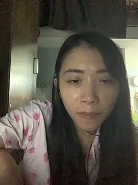 Minee1202 online show from 10.28.25