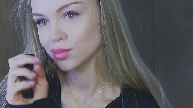 MarilynNova online show from 06.02.26