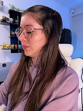 Snapshot of Sharon_07 chatting on 03.05.26 Sharon 07 online show from 03.05.26