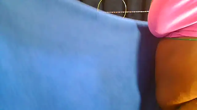 AmazingDarkDoll online show from 11.04.25