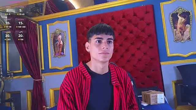 Snapshot of Dani_mc1 chatting on 10.29.25 Dani mc1 online show from 10.29.25