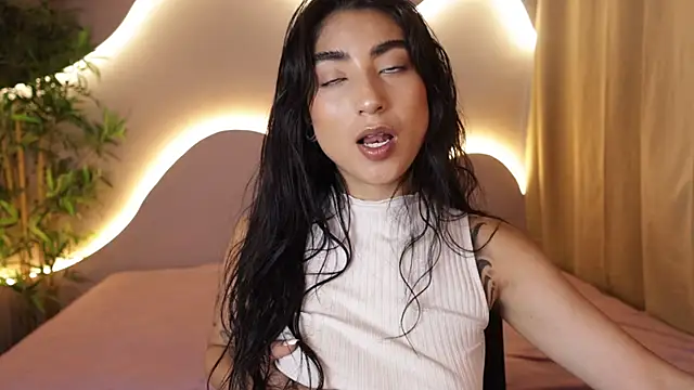 Emma and Issac online show from 03.16.26