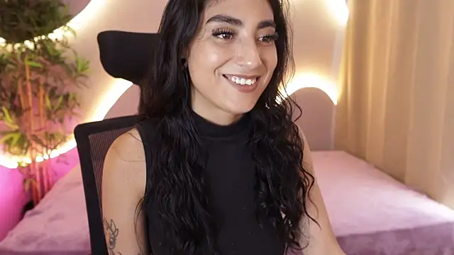 Emma and Issac online show from 04.03.26