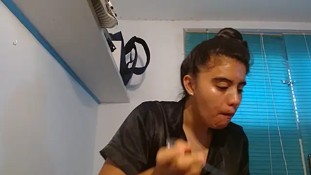 Arieeel 09 online show from 04.10.26