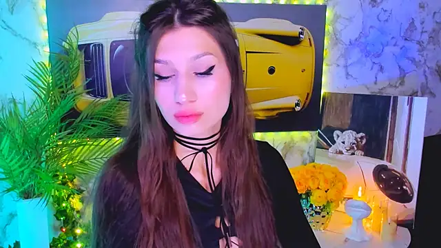 Snapshot of Mollyinyourmind chatting on 10.21.25 Mollyinyourmind online show from 10.21.25