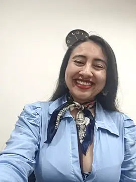 AMATISTA  16 online show from 10.21.25