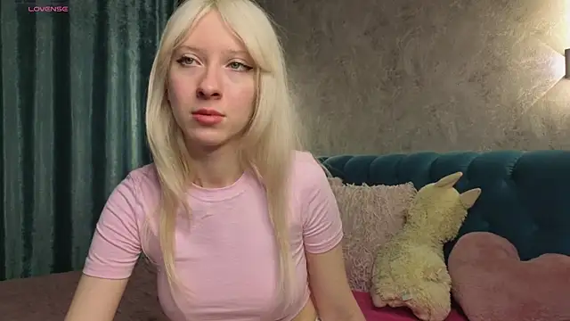 BubugAgaska online show from 10.15.25