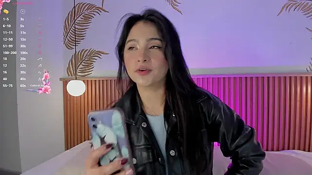 Valleriie  online show from 02.21.26