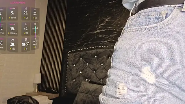 violett  golden online show from 09.10.25