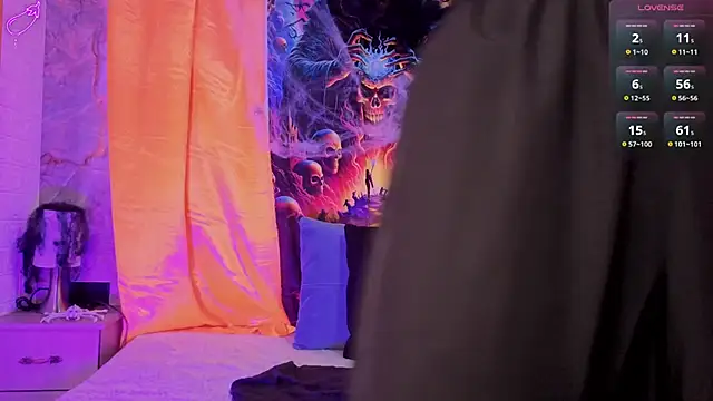 violett  golden online show from 10.08.25