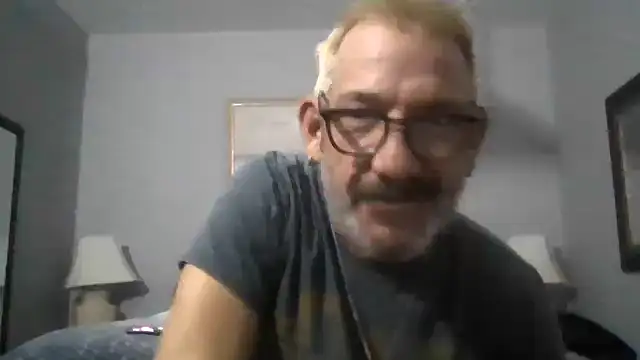 FoxnMouse online show from 10.31.25