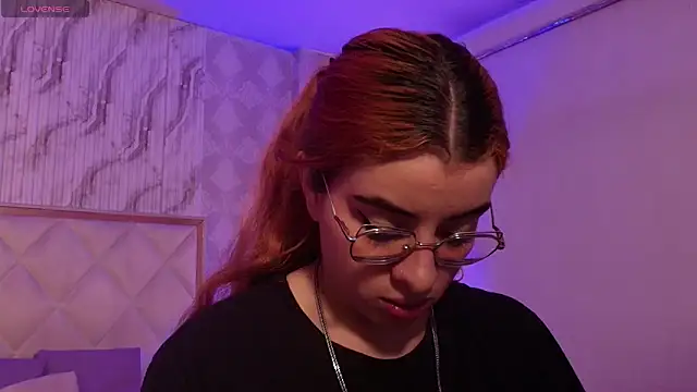 Naomy tay1 online show from 11.29.25