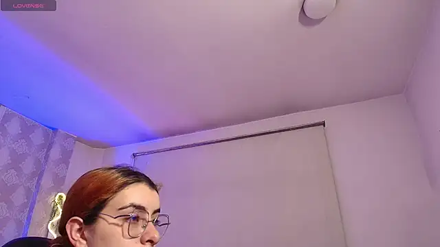 Naomy tay1 online show from 12.23.25