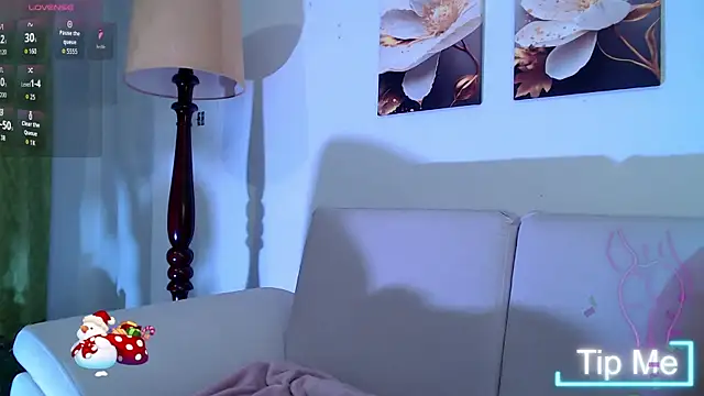 Snapshot of Violet_tay1 chatting on 11.21.25 Violet tay1 online show from 11.21.25