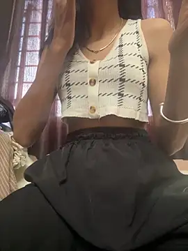 Snapshot of modelnishu chatting on 10.19.25 modelnishu online show from 10.19.25