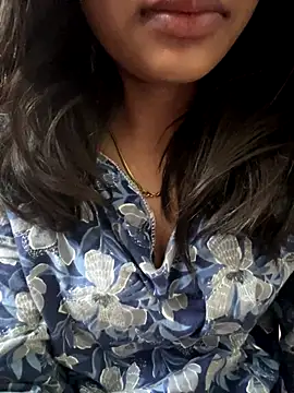 Snapshot of modelnishu chatting on 10.20.25 modelnishu online show from 10.20.25