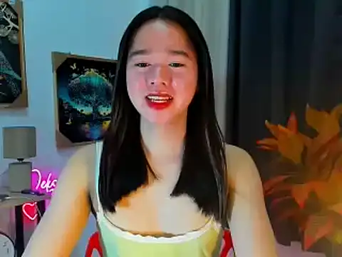 Snapshot of imyourtinybuuny chatting on 12.14.25 imyourtinybuuny online show from 12.14.25