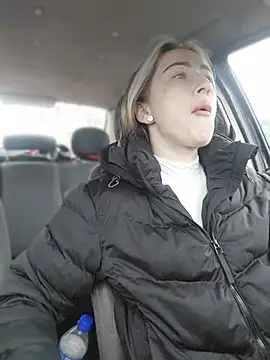 Reina Cummings online show from 03.22.26