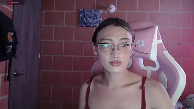 Snapshot of Andrea_camilaaa chatting on 10.07.25 Andrea camilaaa online show from 10.07.25