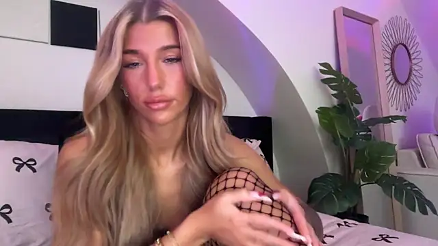 KENNIEXROSE online show from 02.16.26