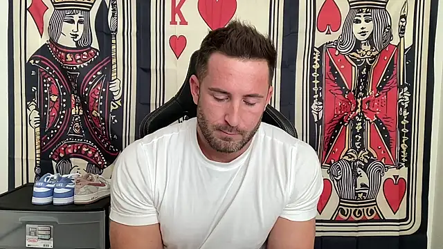 brettmycles28 online show from 11.06.25