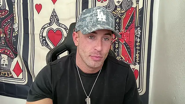 brettmycles28 online show from 11.29.25