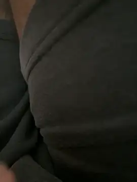 Snapshot of bigDick_000610 chatting on 05.21.26 bigDick 000610 online show from 05.21.26