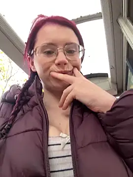 Snapshot of raen001 chatting on 11.18.25 raen001 online show from 11.18.25