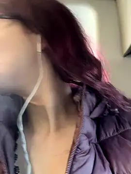 Snapshot of raen001 chatting on 11.19.25 raen001 online show from 11.19.25