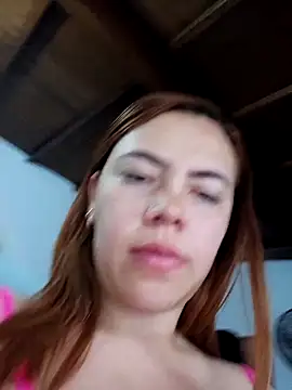 Snapshot of AlissonPeach01 chatting on 10.06.25 AlissonPeach01 online show from 10.06.25