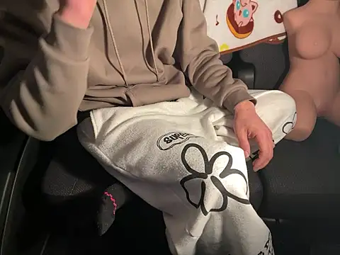 CAMEL1913 online show from 02.06.26