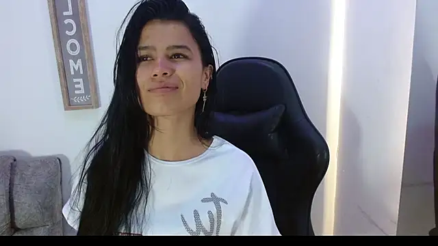 Snapshot of luna_starr69 chatting on 09.25.25 luna starr69 online show from 09.25.25