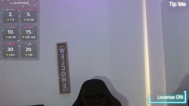 Snapshot of luna_starr69 chatting on 12.04.25 luna starr69 online show from 12.04.25