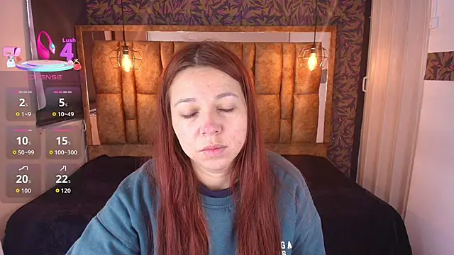 Isa Thompson   online show from 04.08.26