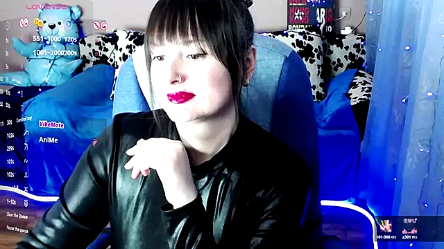 Snapshot of MilaRay chatting on 12.05.24 MilaRay online show from 12.05.24