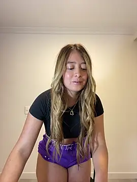 Zara Ross online show from 04.14.26