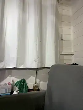 Snapshot of hannahhotwife chatting on 02.17.26 hannahhotwife online show from 02.17.26