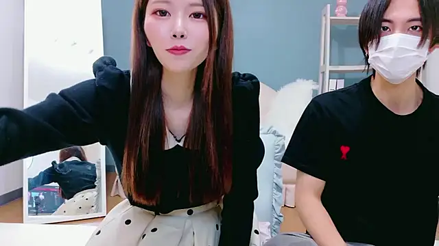 Snapshot of Reto-sama chatting on 12.05.25 Reto-sama online show from 12.05.25